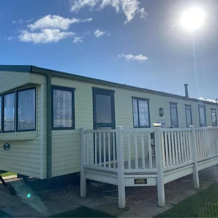 F111 - The Grange Ingoldmells, Pet Friendly And Close To Fantasy Island, Bars And Shops Exterior foto