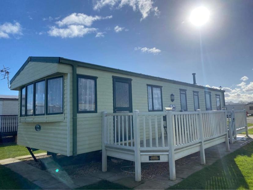 Apartment F111 - The Grange Ingoldmells, Pet Friendly And Close To Fantasy Island, Bars And Shops Ingoldmells